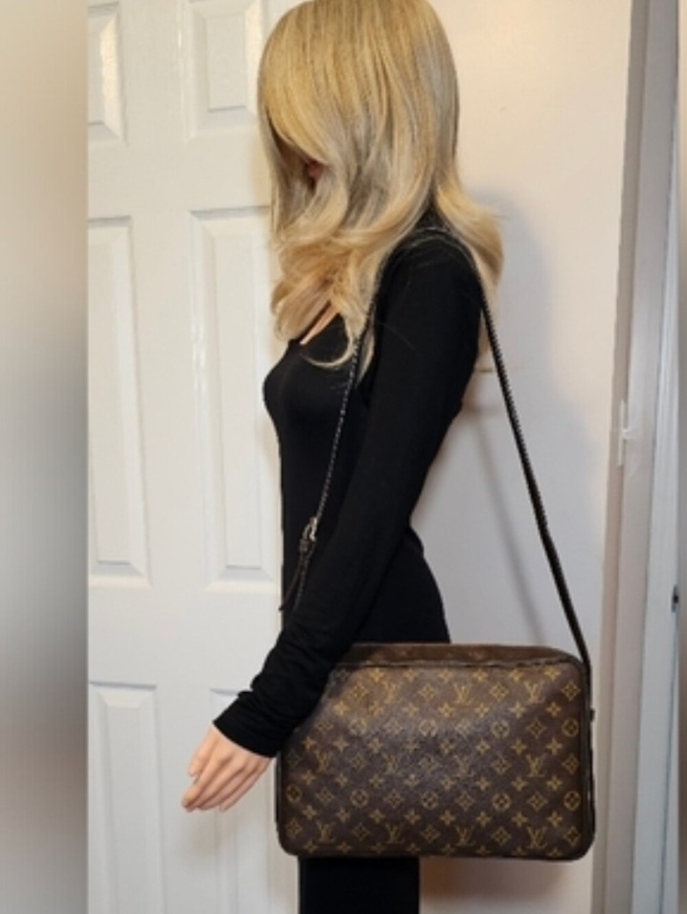 Authentic LOUIS VUITTON Monogram Sac Bandouliere 35 Shoulder Bag
